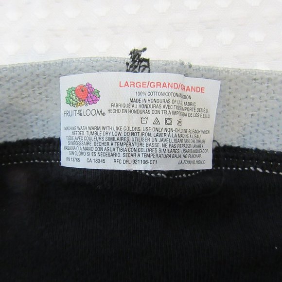 Mens Large Fruit of the loom boxers Free in a $25.00 bundle - Picture 5 of 11